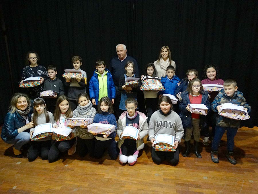 ENTREGA DE PREMIOS DOS CONCURSOS DE POSTAIS E POESÍA DO NADAL