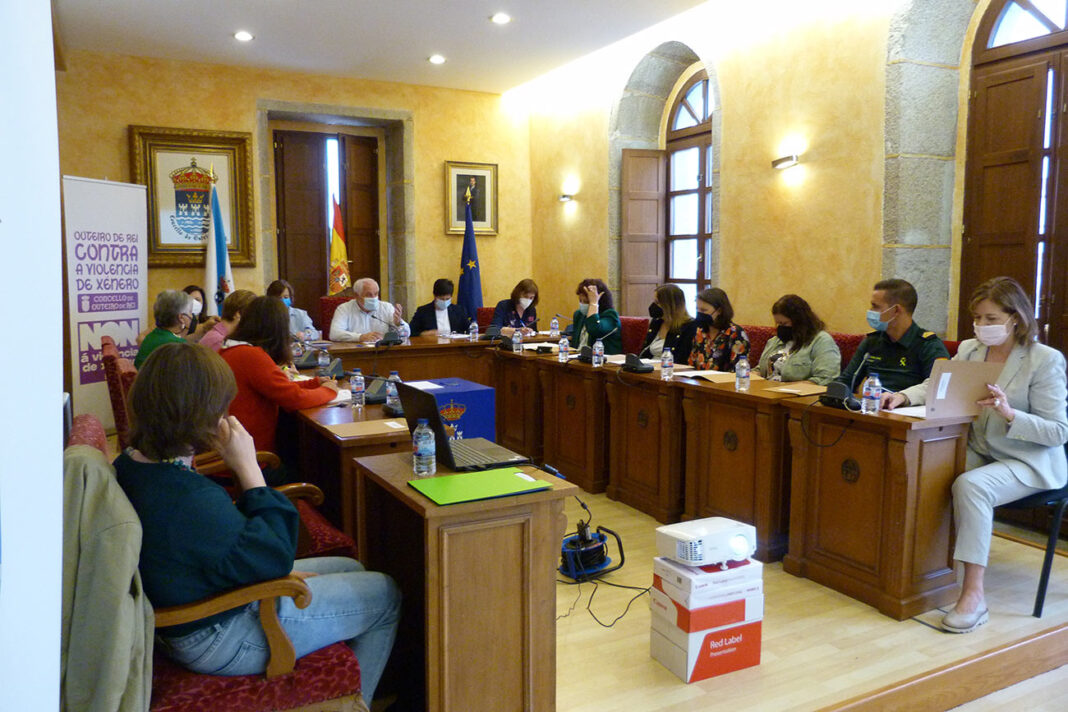 Reunida a Mesa Local de Coordinaci&oacute;n Interinstitucional contra a Violencia de X&eacute;nero