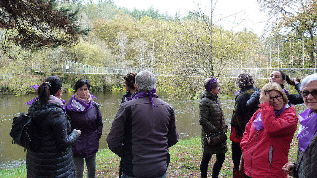 Andaina popular contra a violencia de x&eacute;nero do Concello de Outeiro de Rei