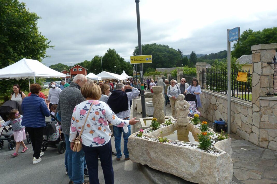 XIV-Feira-da-Artesania Outeiro de Rei organiza a décimo quinta edición da súa tradicional feira de artesanía